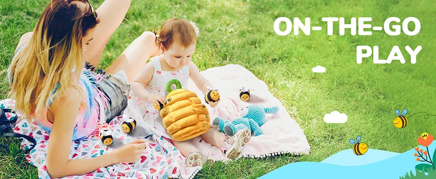 Juguetes para bebés de 6 a 12 meses, colmena suave para bebés con 5 sonajeros sensoriales de abeja, espejo, chirriador arrugado, juguete suave Montessori ocupado para niños pequeños